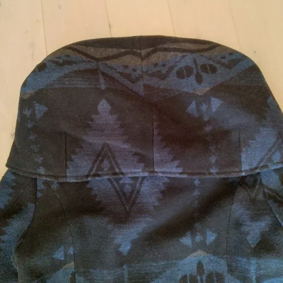 Aztec Pattern Coat - Picture 8 of 13